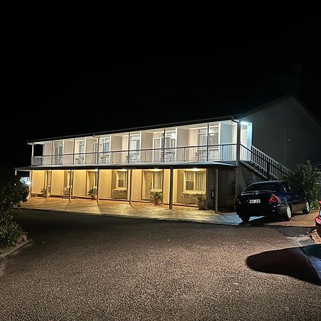 假日旅舍汽车旅馆 纳鲁马 外观 照片